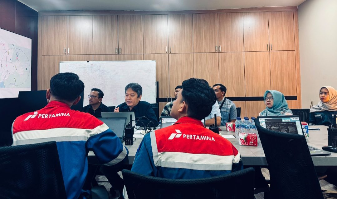 teknik-elektro-unand-dan-pertamina-dumai-lakukan-studi-kelayakan-riset-sistem-monitoring-petir-untuk-penguatan-keamanan-industri