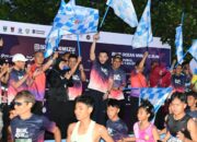 fadly-amran-lepas-4.000-pelari-di-bom-run-2026,-padang-kenalkan-sport-dan-blue-tourism-ke-dunia
