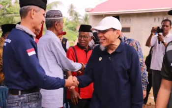 Warga Kuranji Gotong Royong Bangun Jalan, Pemko Padang Dukung Pembangunan Lanjutan