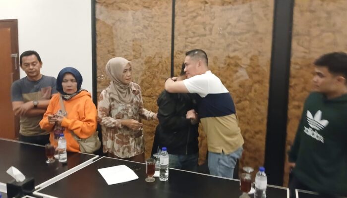 Kombes Pol Teddy Fanani dan Bill Irzano Resmi Berdamai di Padang