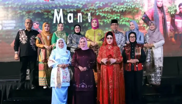 Padang Fashion Summit Dorong Desainer Lokal Tembus Panggung Mode Dunia