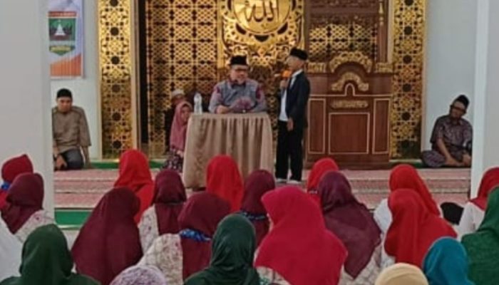 Muhidi Serap Aspirasi Warga Padang Soal Penanganan Banjir dan Pendidikan