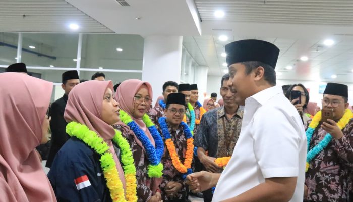 Wagub Vasko Sambut Kepulangan Kafilah Sumbar Usai Pertahankan Juara Umum MTQ