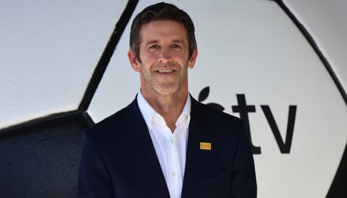 John Ternus Resmi Pimpin Apple dan Siapkan Peluncuran iPhone Lipat Perdana