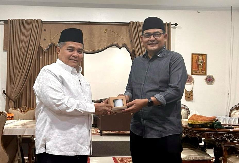 bupati-agam-ajak-peserta-pengajian-galang-donasi-untuk-korban-bencana-ntt