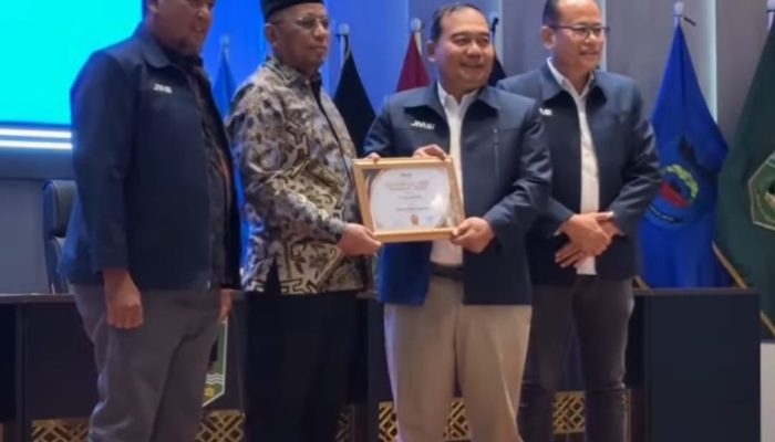 Arisal Aziz Raih Penghargaan Tokoh Publik Inspiratif di JMSI Awards 2026