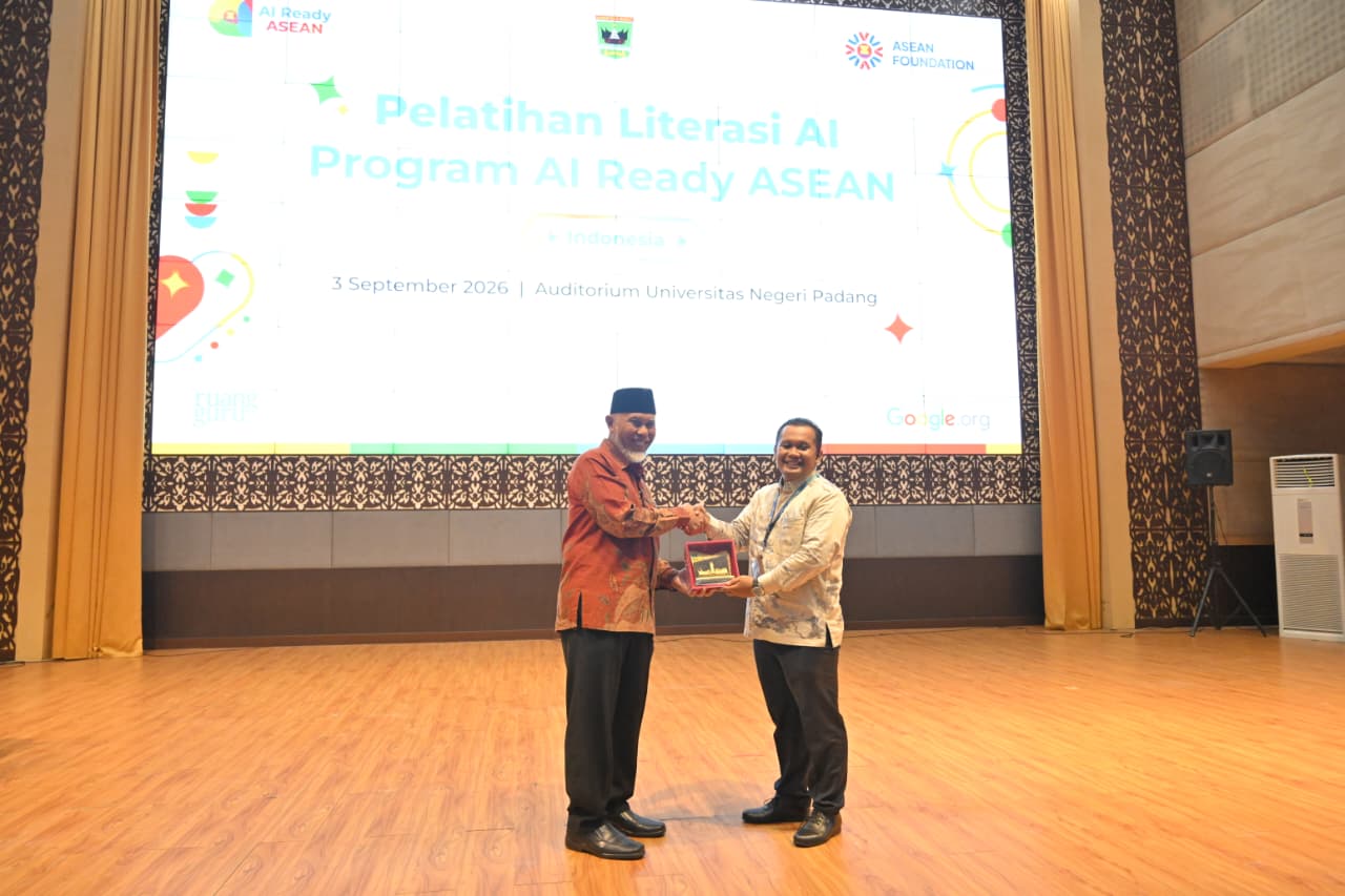 gubernur-mahyeldi-ingatkan-generasi-muda,-kuasai-ai-tanpa-kehilangan-karakter
