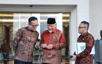 Gubernur Mahyeldi Tawarkan Pengembangan Proyek Strategis Sumbar kepada Danantara