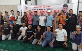 Ketua DPRD Kota Padang H.Muharlion Tampung Aspirasi Warga Komplek Graha Bungo Mas, Fokus Pembangunan Jalan Utama