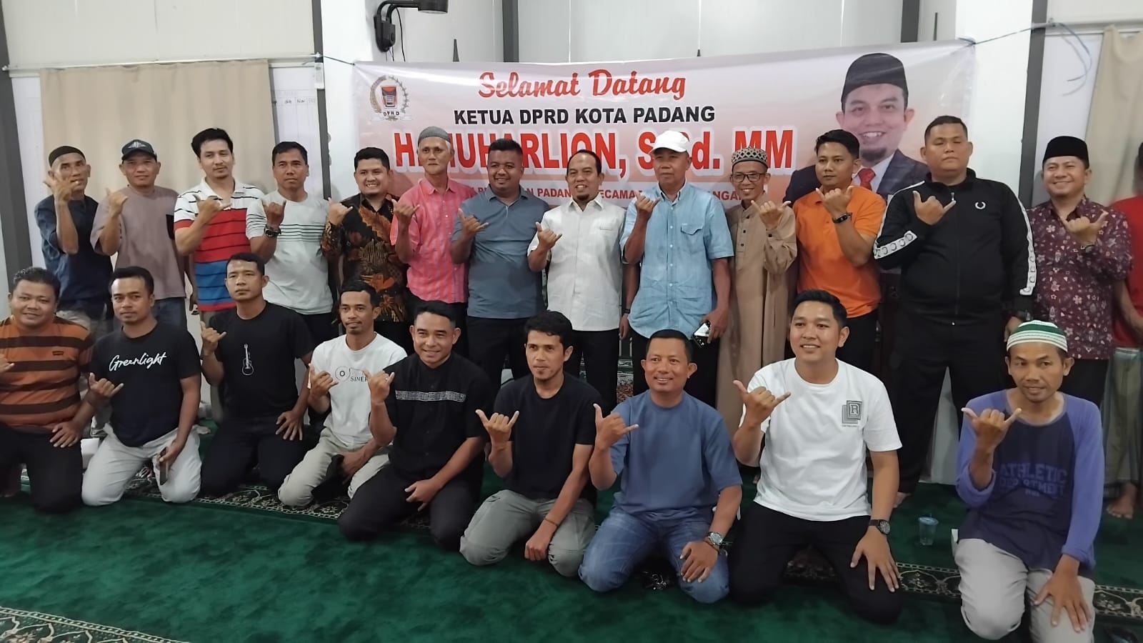 ketua-dprd-kota-padang-h.muharlion-tampung-aspirasi-warga-komplek-graha-bungo-mas,-fokus-pembangunan-jalan-utama