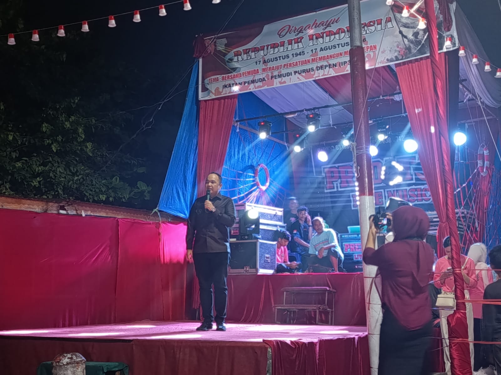 wakil-ketua-dprd-sumbar-nanda-satria-hadiri-malam-puncak-hut-ri-81-di-purus