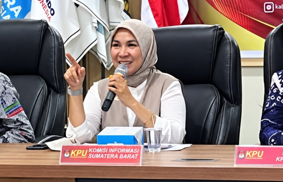 mona-sisca-tekankan-pentingnya-penerapan-sop-tata-kelola-pelayanan-informasi-publik