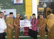 baznas-agam-salurkan-zakat-rp188,7-juta-kepada-92-mustahik-wilayah-agam-bagian-barat