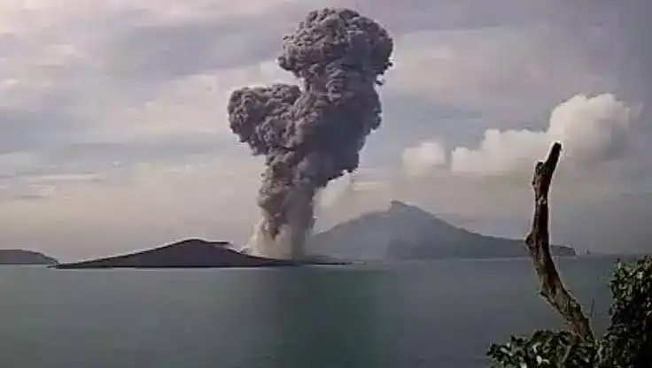 erupsi-anak-krakatau-berdampak-ke-aktivitas-asn,-pemda-bisa-terapkan-wfh