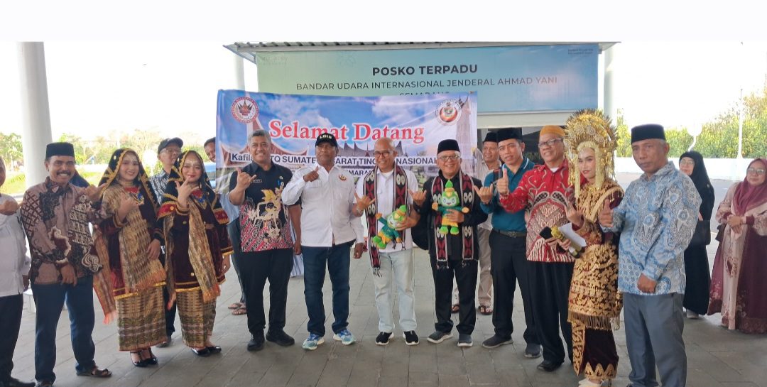 kedatangan-khafilah-sumbar-disambut-ikm-semarang-dengan-jamu-tradisional