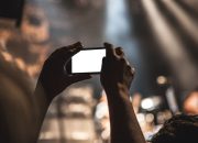 5-hp-konser-dengan-100x-zoom-menarik-untuk-mengabadikan-momen,-duduk-jauh-dari-panggung-bukan-masalah