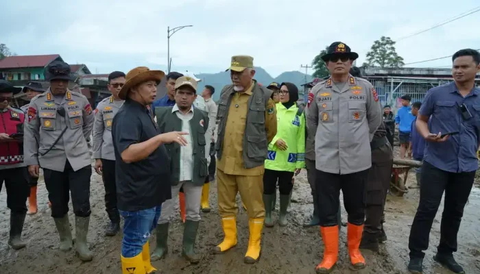 Pemkab Solok Tetapkan Status Tanggap Darurat Pasca Banjir Bandang Melanda