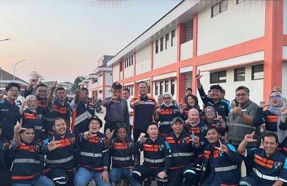menteri-pu-puji-hasil-kerja-nindya-karya-saat-tinjau-sekolah-rakyat-sudiang-makassar