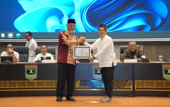 Gubernur Mahyeldi Apresiasi 32 Perangkat Daerah Sumbar Raih Predikat SAKIP A