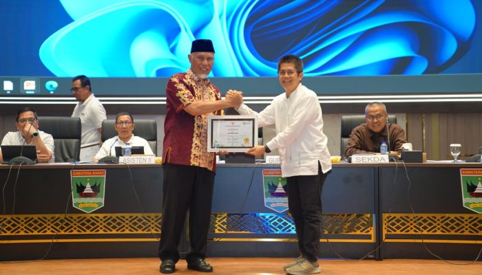 Gubernur Mahyeldi Apresiasi 32 Perangkat Daerah Sumbar Raih Predikat SAKIP A