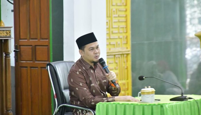 Ustaz Asyam Hafidz Ajak ASN Agam Hidup Sederhana dan Bersyukur