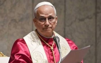 Cemaskan Algoritma dan Perkembangan AI, Paus Leo XIV Minta Dibedakan Karya Manusia dan Mesin