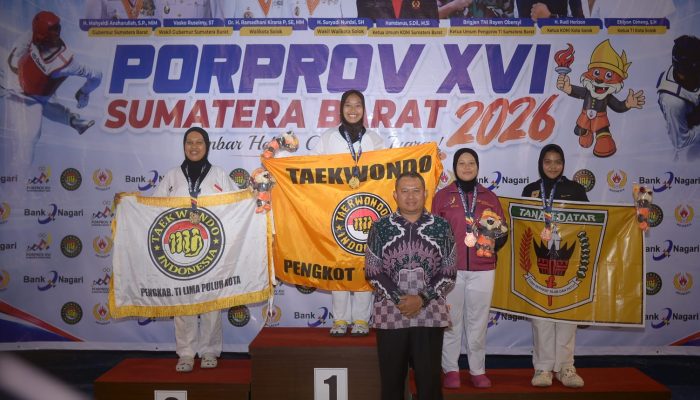 Tim Taekwondo Kota Padang Raih Juara Umum Porprov XVI Sumatera Barat
