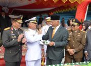 gubernur-mahyeldi-puji-kinerja-tni-yang-selalu-hadir-di-tengah-masyarakat-saat-dibutuhkan