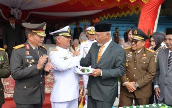 Gubernur Mahyeldi Apresiasi Peran Aktif TNI Tangani Bencana di Sumbar
