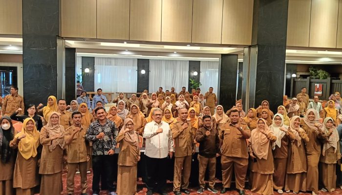 Ketua DPRD Sumbar Ajak Guru PPPK Cetak Generasi Emas Indonesia 2045